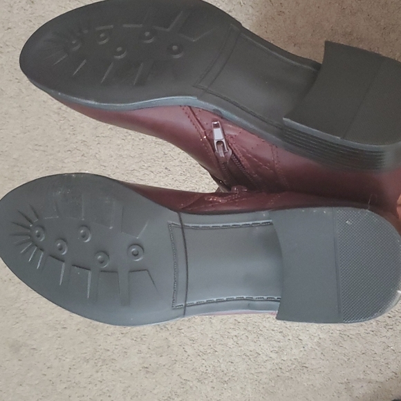 Knee High Boots - Picture 6 of 7